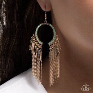 NWT PAPARAZZI FREE - SPIRITED FRINGE EARRINGS